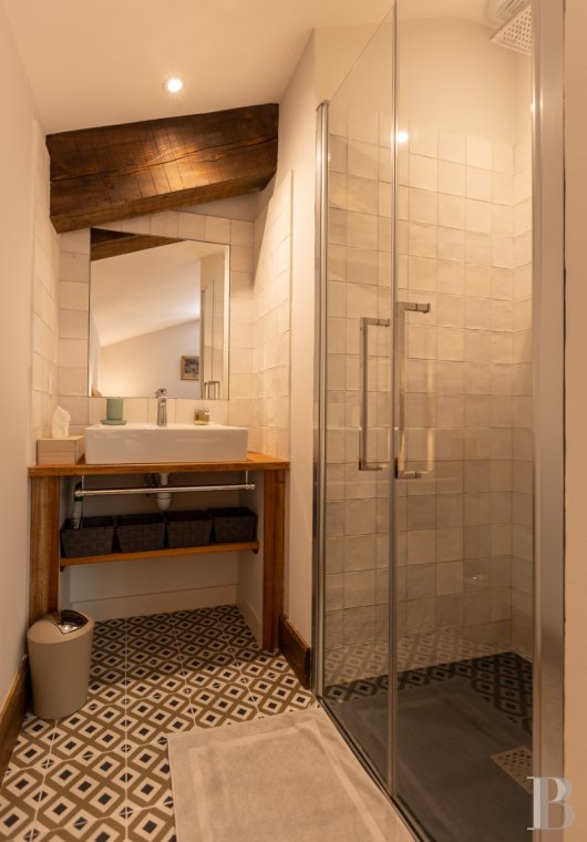 A former 17th-century farmhouse in the shadow of a chateau, in Saint-Alban-Auriolles in the Ardèche - photo  n°16